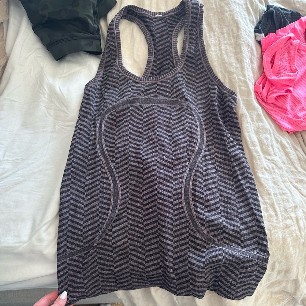Lulu lemon swiftly tech tank top